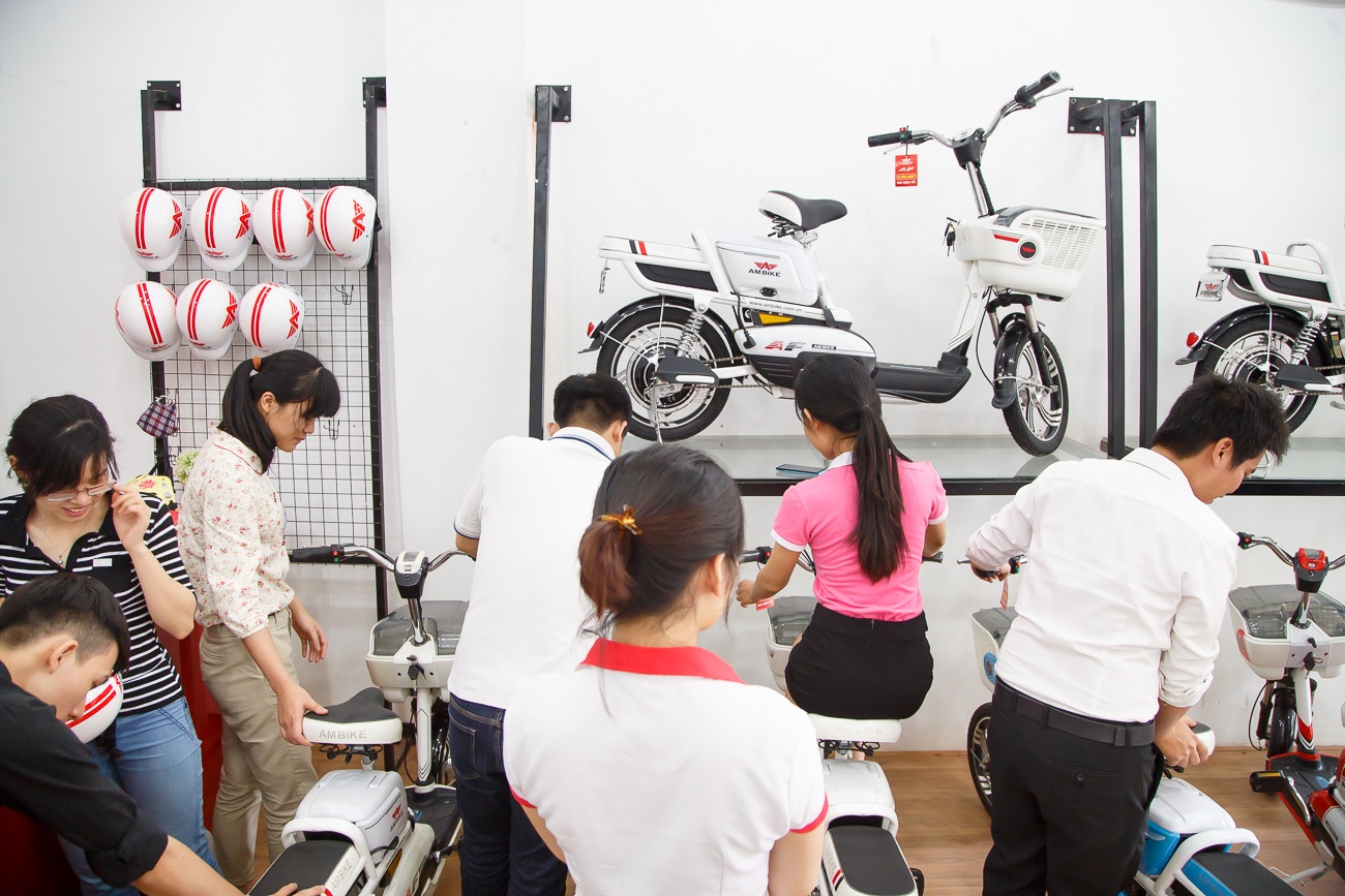 Người dùng háo hức chọn mua xe đạp Ambike