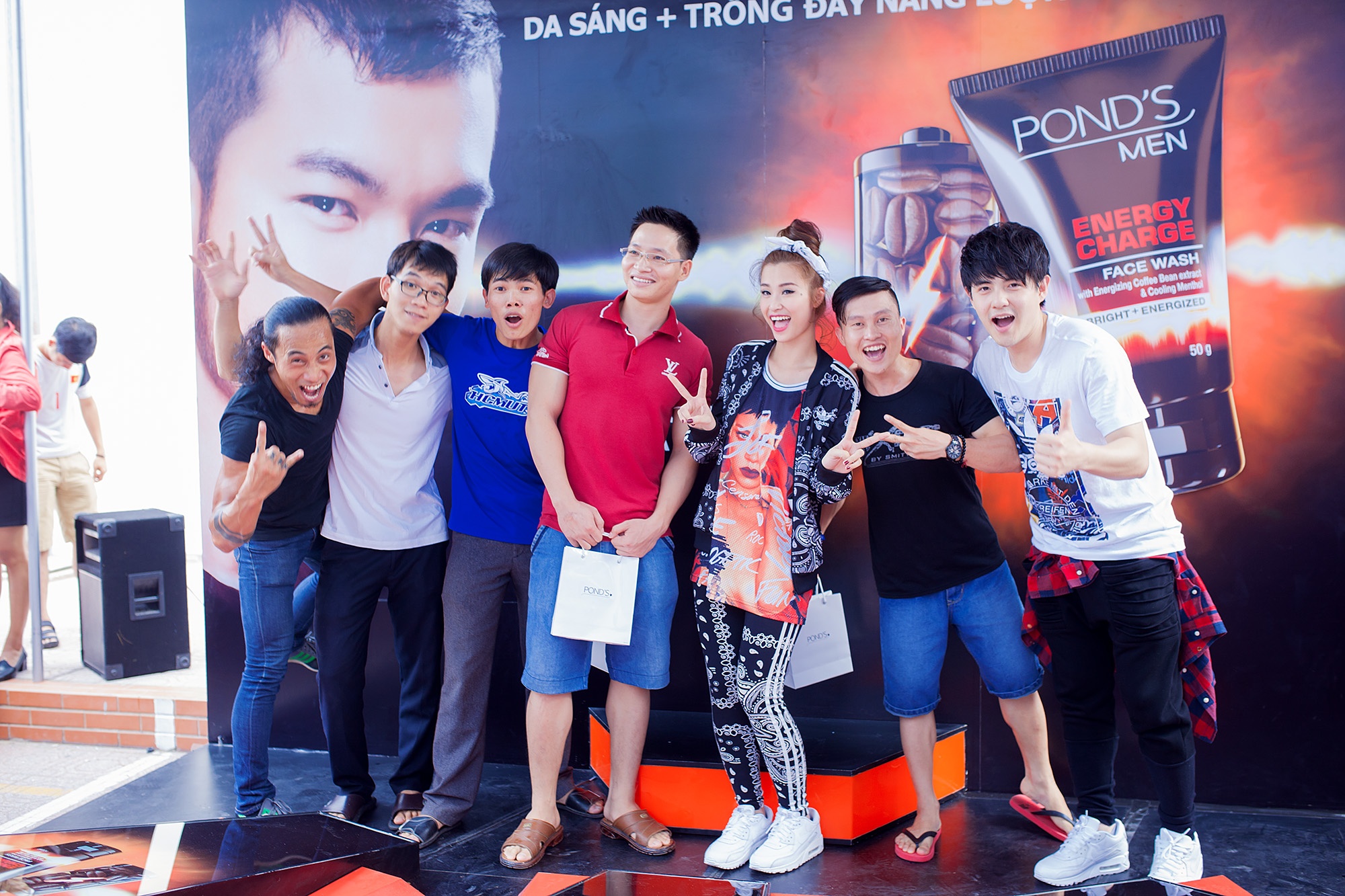 Cuộc đối đầu kết thúc với phần thắng thuộc về Phạm Anh Khoa. Điểm số của hai chàng ca sĩ khá sít sao.