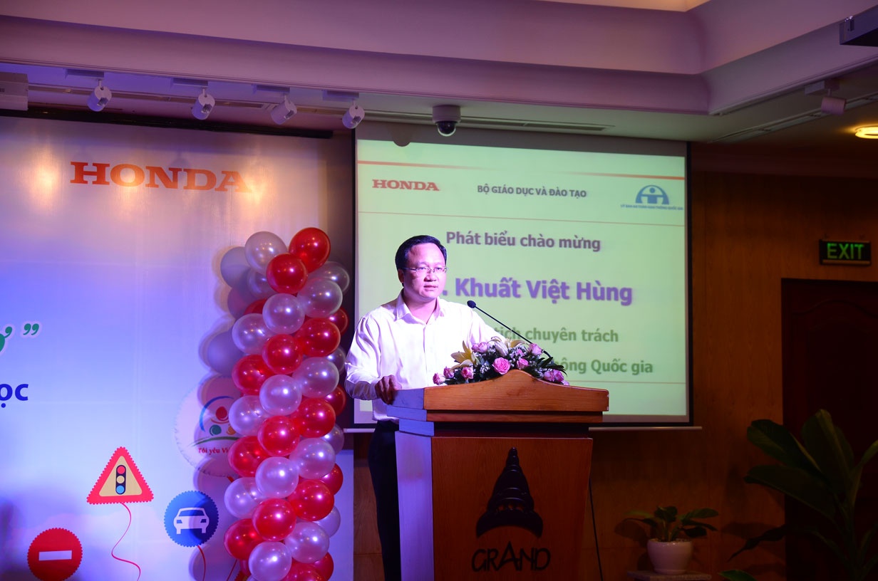 Tiến sĩ Khuất Việt Hùng - Phó Chủ tịch chuyên trách Ủy ban An toàn Giao thông Quốc gia phát biểu.