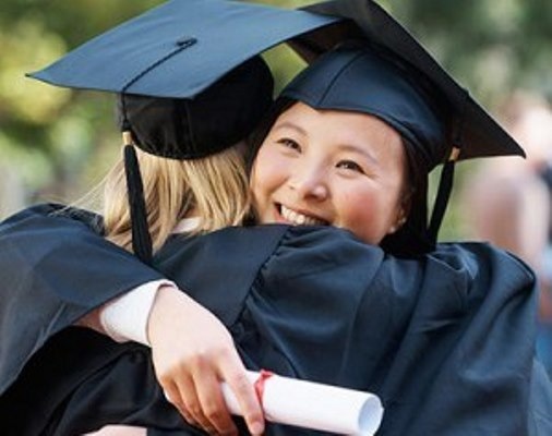 Study in the USA tim kiem blogger - vlogger tai Viet Nam hinh anh