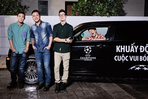 Tuan Hung, Huyme hao huc cho doi dai tiec bong da hinh anh