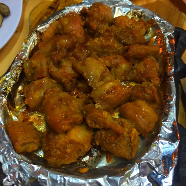 Món lòng non áp chảo được tẩm ướp kỹ lưỡng có thể làm xiêu lòng cả những thực khách khó tính nhất.