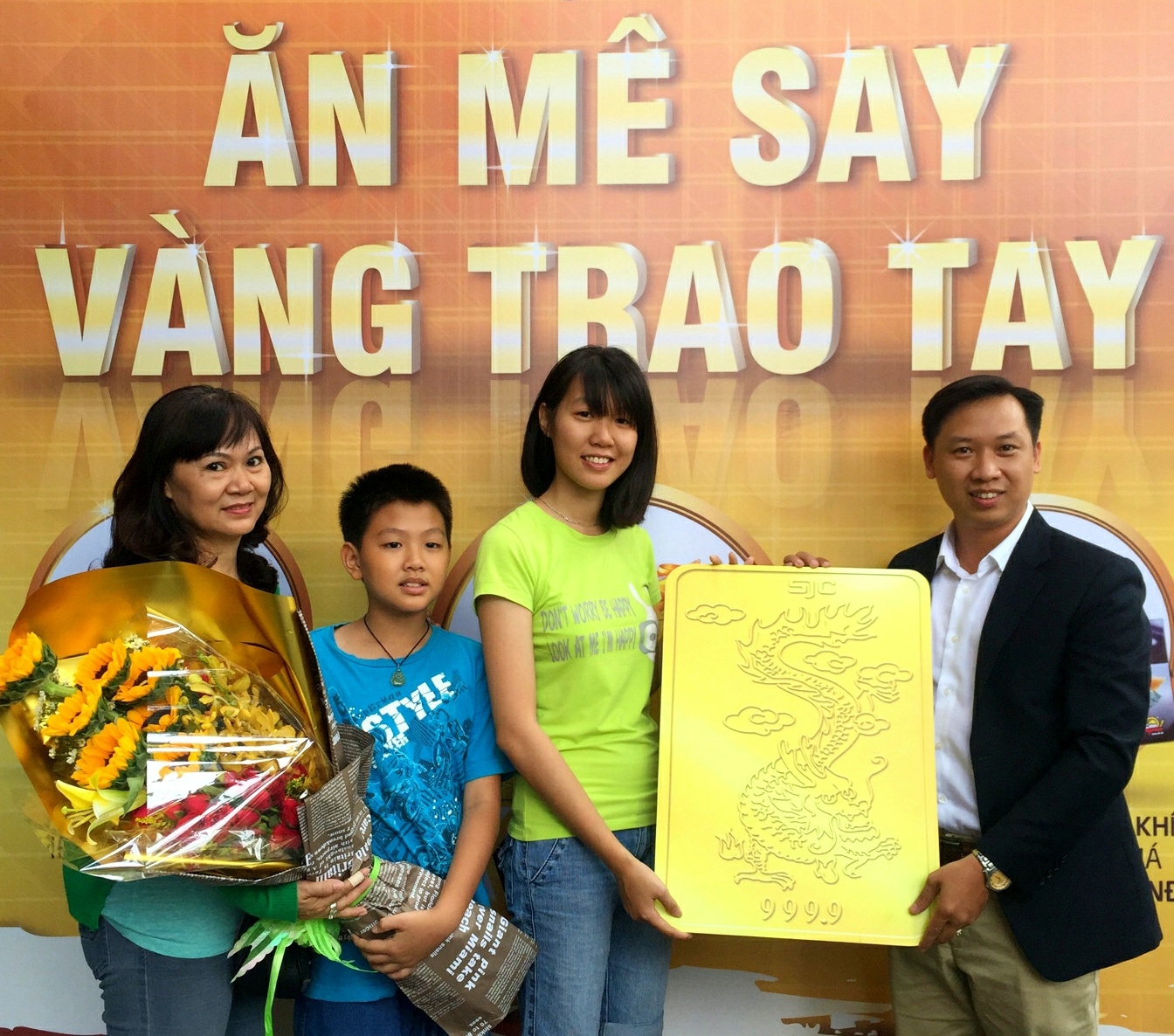 Co hoi trung vang va iPhone 6 tung bung Bac Nam hinh anh