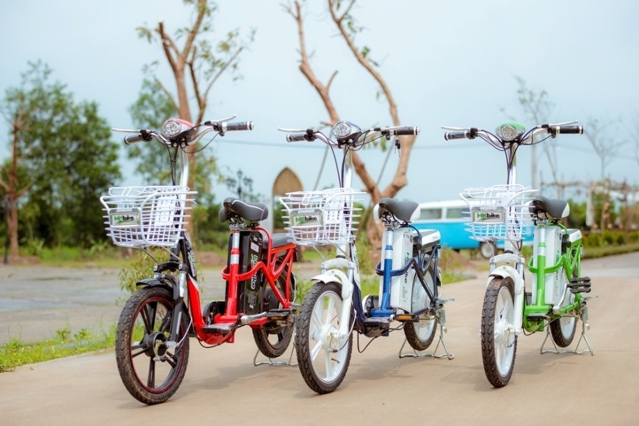 Xe đạp điện HKbike với chất lượng chính hãng và giá cực hấp dẫn hứa hẹn là sản phẩm gây “sốt” mùa hè năm nay. Sẽ chẳng phí tiền nếu bạn đầu tư cho chiếc xe điện Zinger Extra.