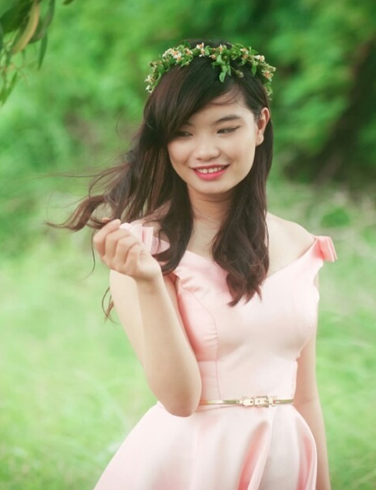    Nhiều bạn trẻ cho rằng, điều tuyệt vời nhất mà cô gái nào cũng có thể sở hữu là một mái tóc suôn mượt, óng ả.