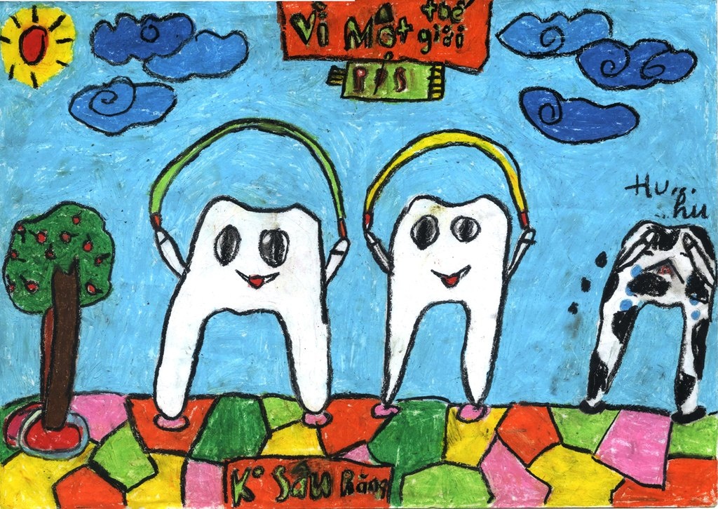 Những bức tranh dễ thương và ý nghĩa này đã được in thành bưu thiếp và gửi đến tận tay trẻ em ở vùng sâu, khuyến khích các bé tạo lập thói quen đánh răng hai lần mỗi ngày.