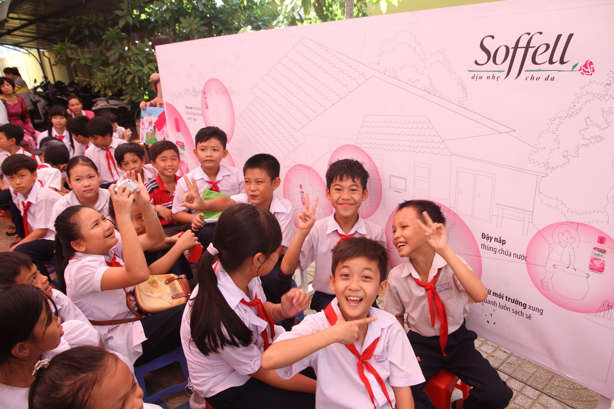 Học sinh trường Hưng Lợi 2 (quận Ninh Kiều, Tp.Cần Thơ) tham gia sự kiện