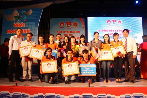 Sinh viên CĐTH HUTECH nhận giải trong Hội thi “Học sinh giỏi nghề TP.HCM - 2015”