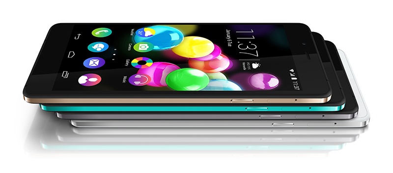 Wiko Highway Pure có độ mỏng, nhẹ ấn tượng: chỉ 5.1mm với trọng lượng 98gr. Wiko Highway Pure được đánh giá là một trong những chiếc điện thoại nhẹ nhất ở tầm kích thước này