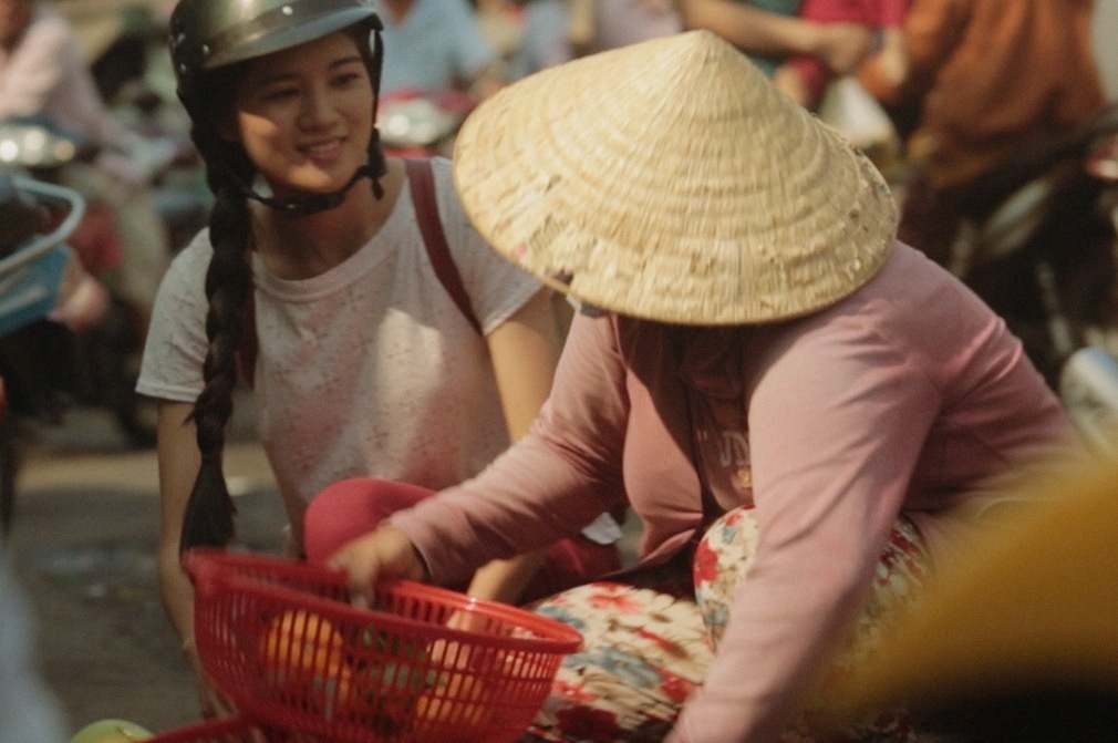 Gioi tre huong ung thong diep lan toa niem vui hinh anh