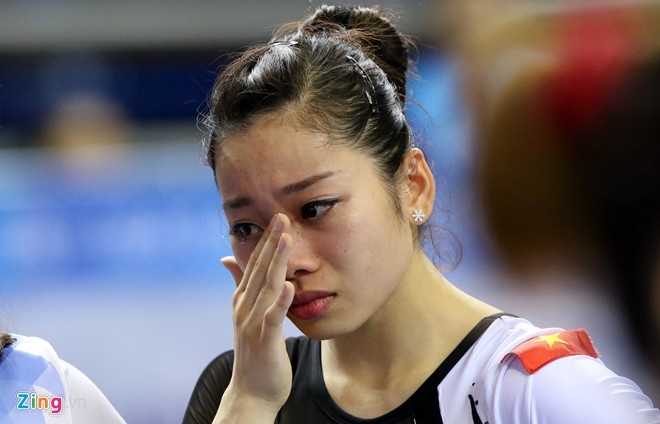 Giọt nước mắt nuối tiếc của Hà Thanh sau thất bại ngày ra quân.