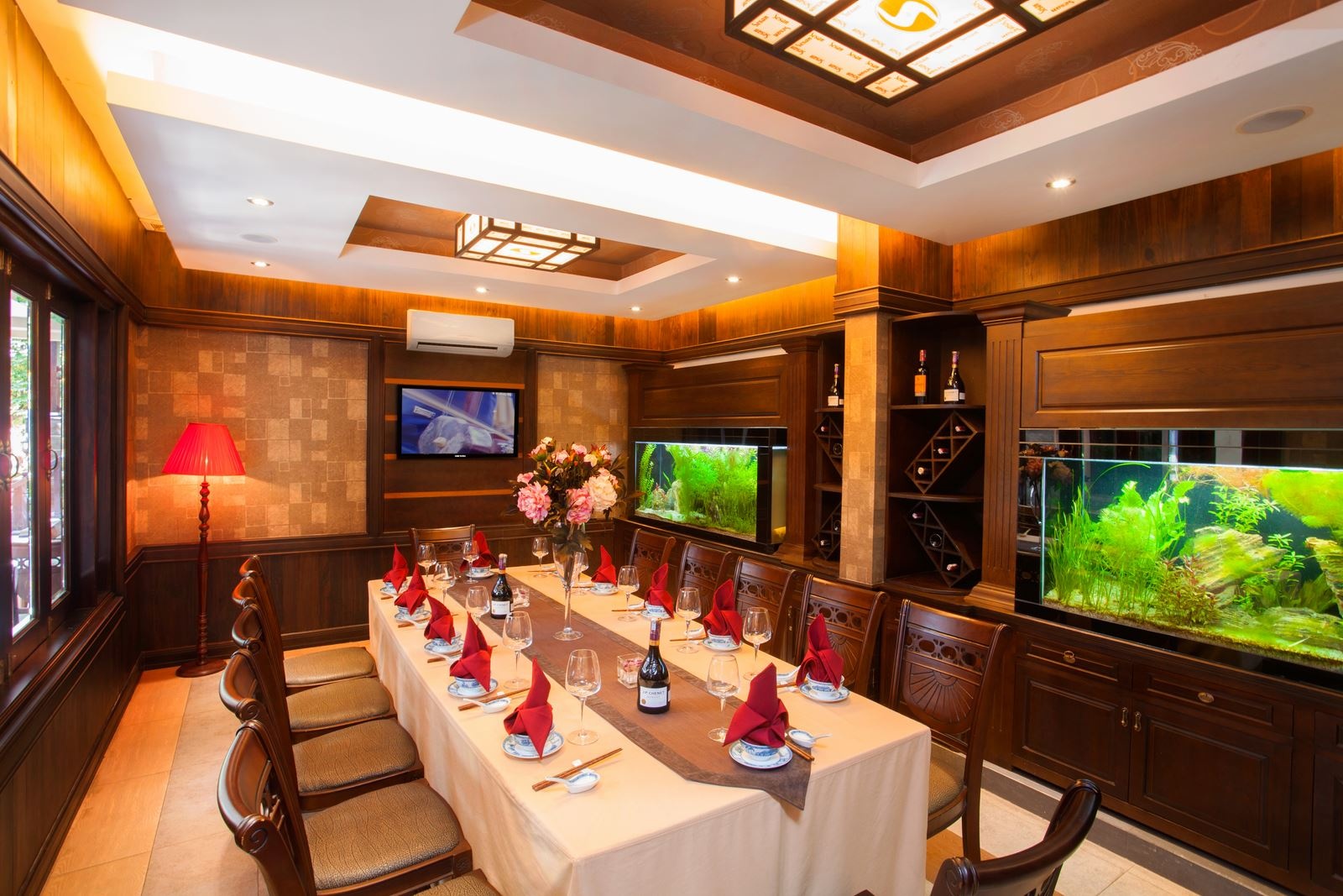 Các phòng VIP của nhà hàng Sesan bày trí nội thất trang nhã.