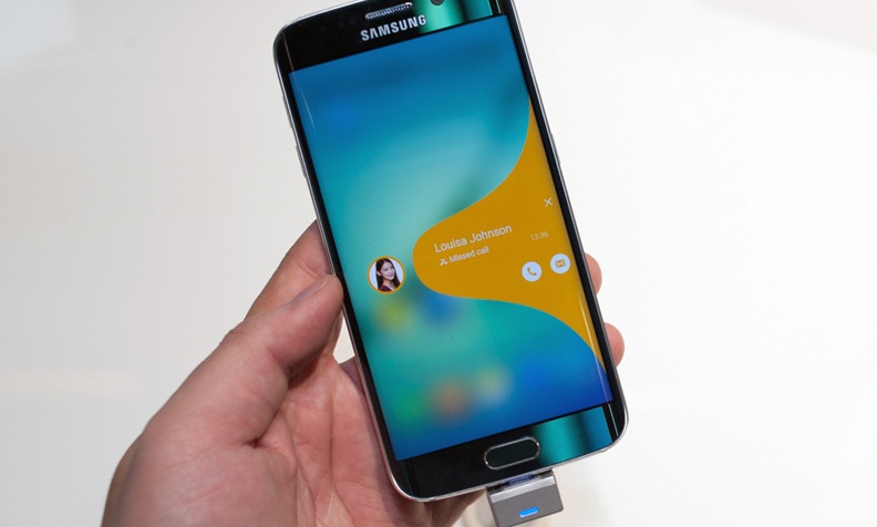 Ly do Galaxy S6 van la smartphone cao cap dang mua hinh anh