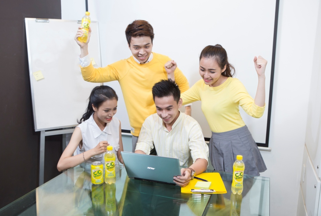 Ngoài tăng sức đề kháng, vitamin C giúp bạn tập trung, khỏe khoắn và tươi vui.