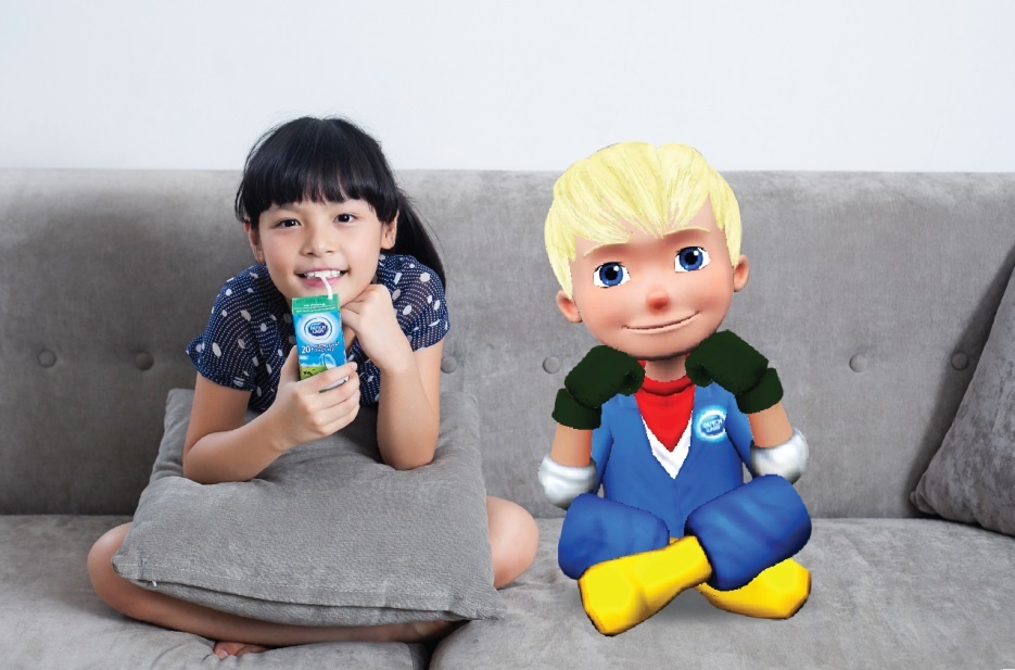 Con gai Phan Anh thich thu kham pha ‘Nong trai bay’ hinh anh