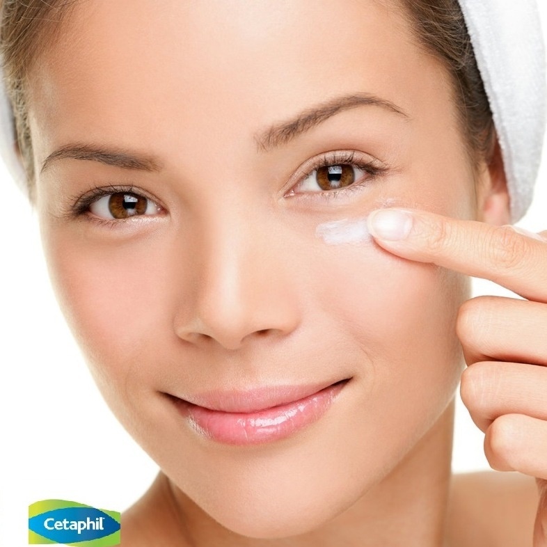 Kem dưỡng ẩm cũng rất quan trọng đối với da dầu.