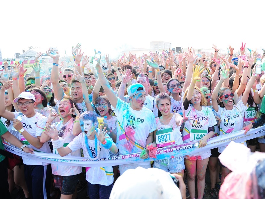 Sao Viet het minh voi gioi tre Da Nang tai 'Color Me Run' hinh anh