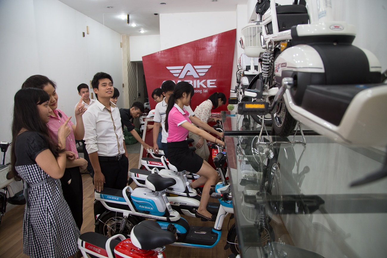 Số lượng xe Ambike khuyến mãi không còn nhiều nên người mua phải nhanh tay đặt trước.