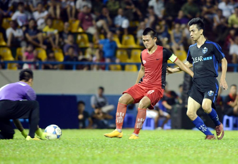 Cau thu nghiep du: co hoi nao de toa sang? hinh anh