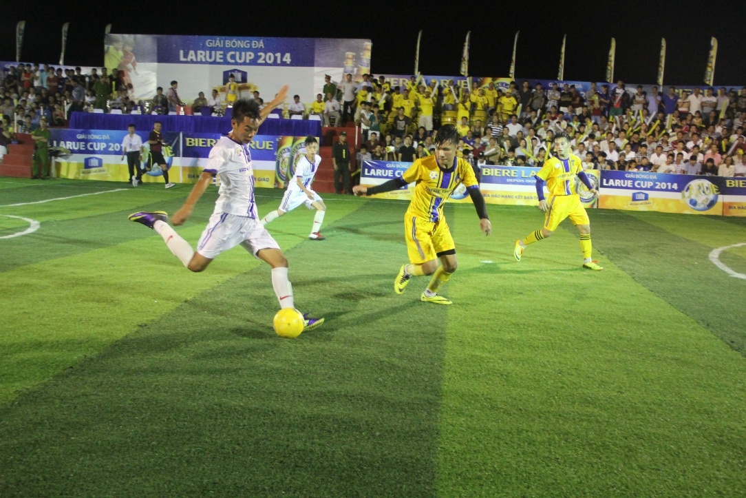 Các giải phong trào là nơi để cầu thủ nghiệp dư thể hiện tài năng.