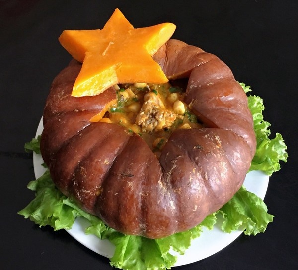 Nha hang Ben Ninh Kieu thanh toan tien taxi cho khach dip he hinh anh