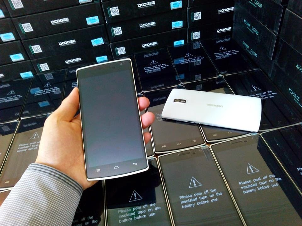 DCO 580: Smartphone chup anh dep, gia binh dan hinh anh