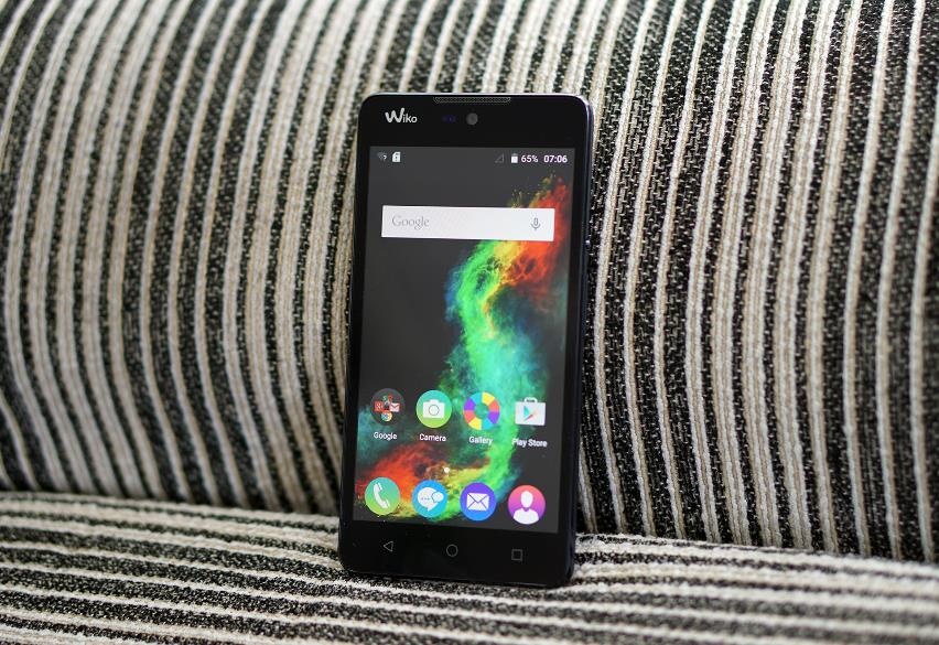 4 smartphone chuyen selfie danh cho gioi tre hinh anh