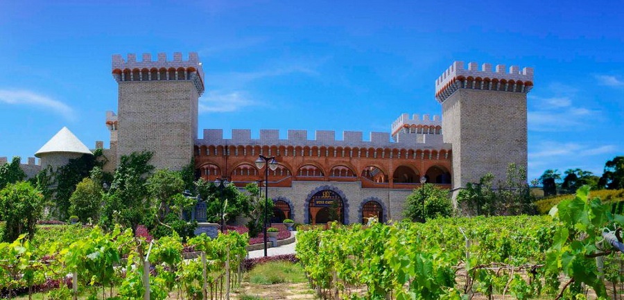 Lâu đài rượu rang RD tại Sea Links Beach Phan Thiết. (Ảnh: sealinkscity.com)