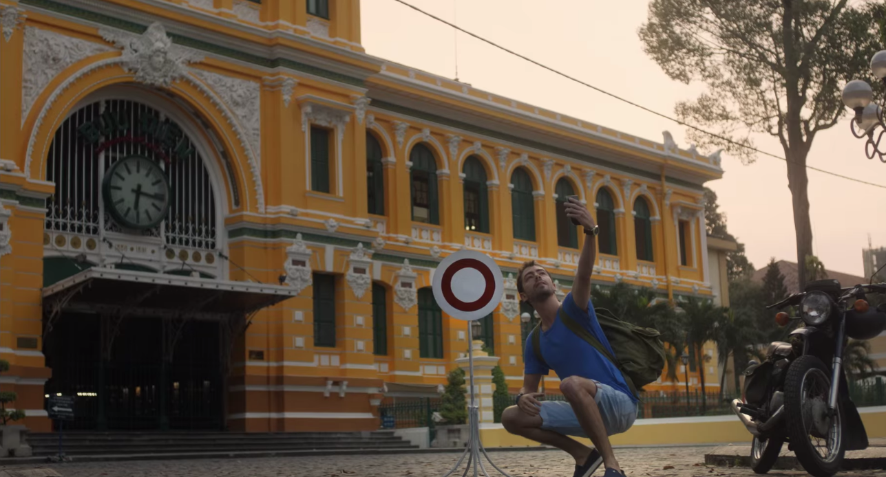 Bưu điện TP HCM xuất hiện vừa cổ kính, vừa hiện đại.