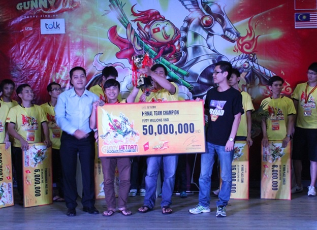 Gunner Việt toàn thắng tại hạng mục cá nhân và tổ đội.