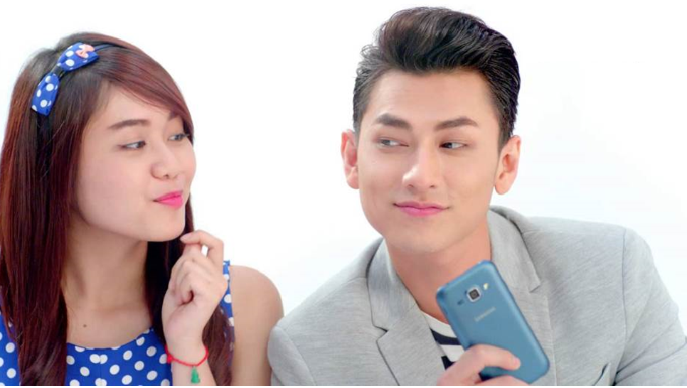 Isaac duoc fan chieu chuong trong clip moi hinh anh