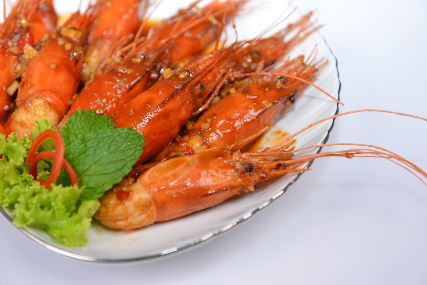 Thuong thuc tom cang ngon dung dieu hinh anh