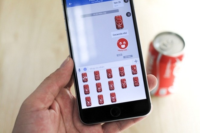 Sticker cam xuc cua Coca-Cola lap ky luc download tren Zalo hinh anh