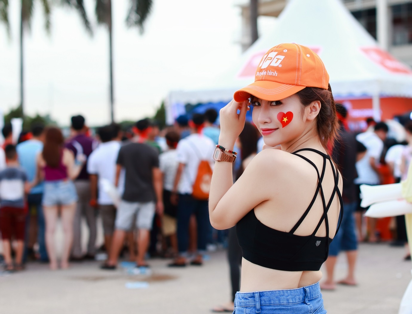 Co dong vien Viet noi bat trong tran gap Manchester City hinh anh