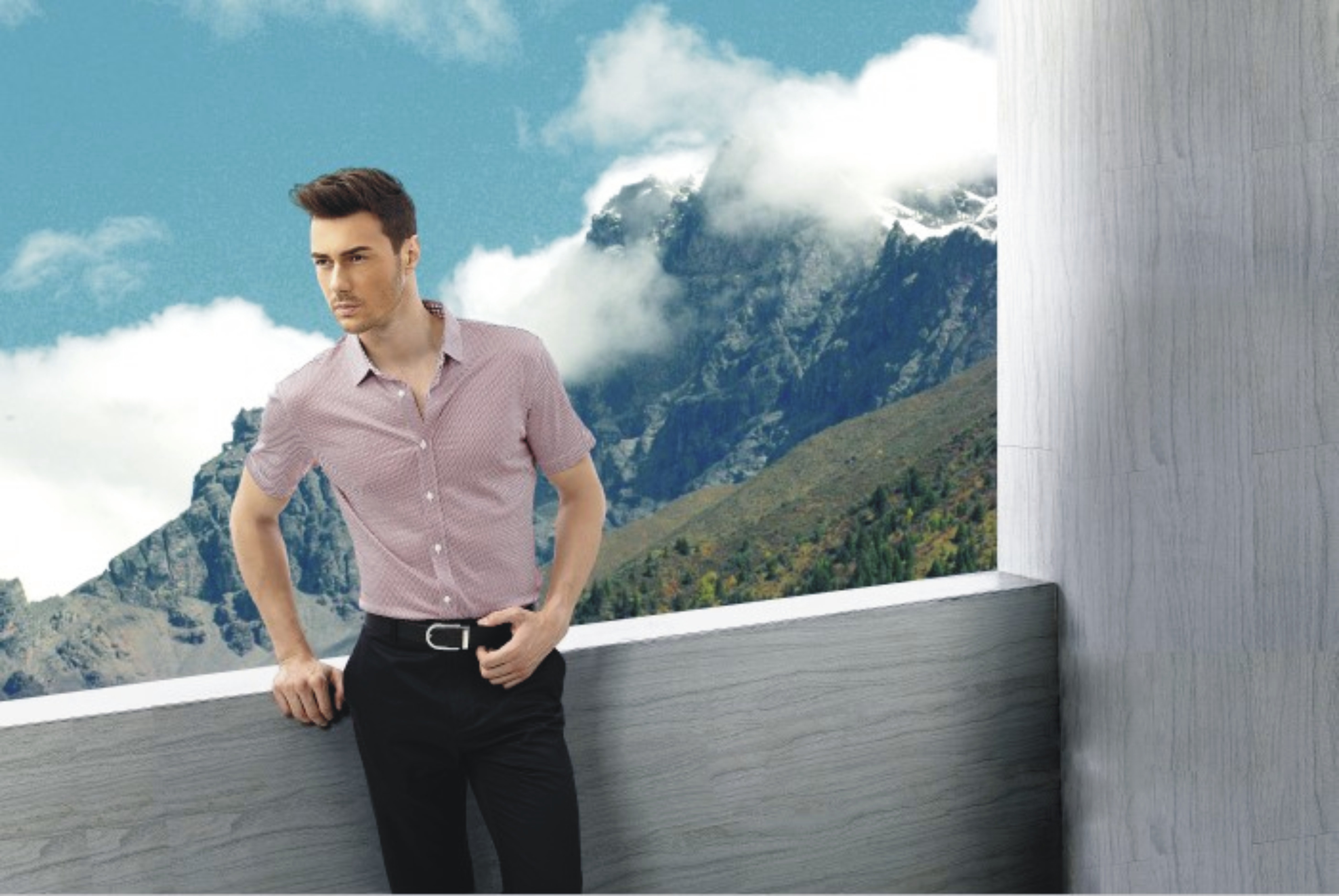 Thương hiệu Vicenzo Zeno khởi nghiệp tại Bologna Italia cuối thập kỷ 70. Tại show thời trang thu đông 1979 tại Milan, các thiết kế của Vicenzo Zeno đã gây ấn tượng mạnh và thu hút các nhà đầu tư.