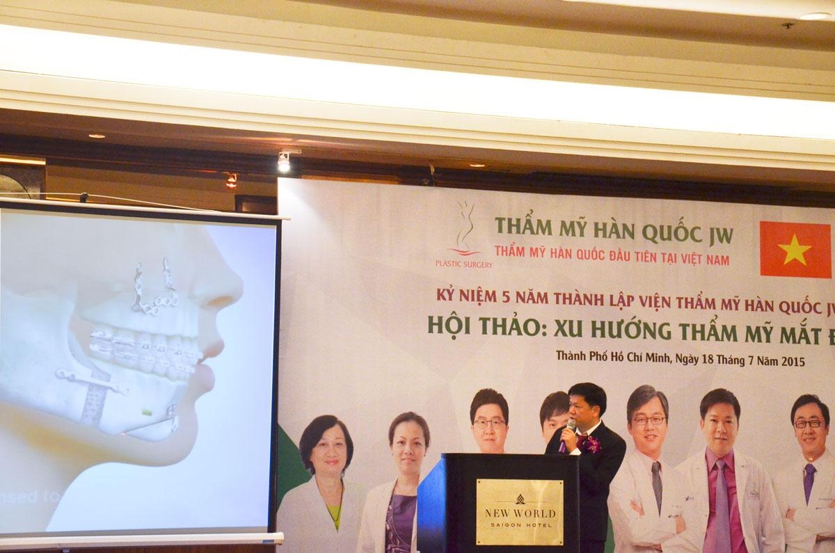 Bác sĩ Tú Dung giới thiệu những công nghệ thẩm mỹ hàm mặt mới nhất.