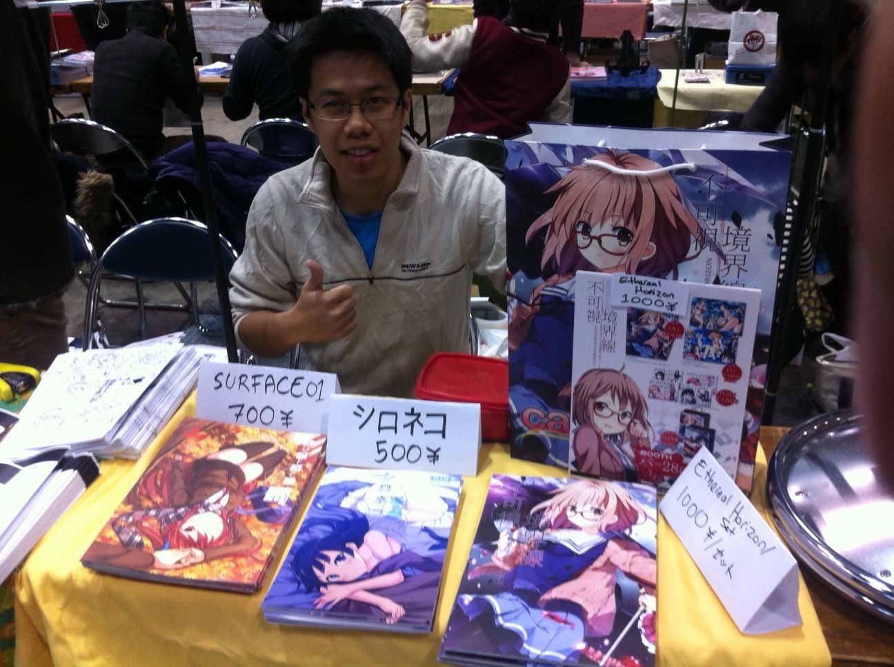 Giới thiệu những tác phẩm của mình với nước bạn