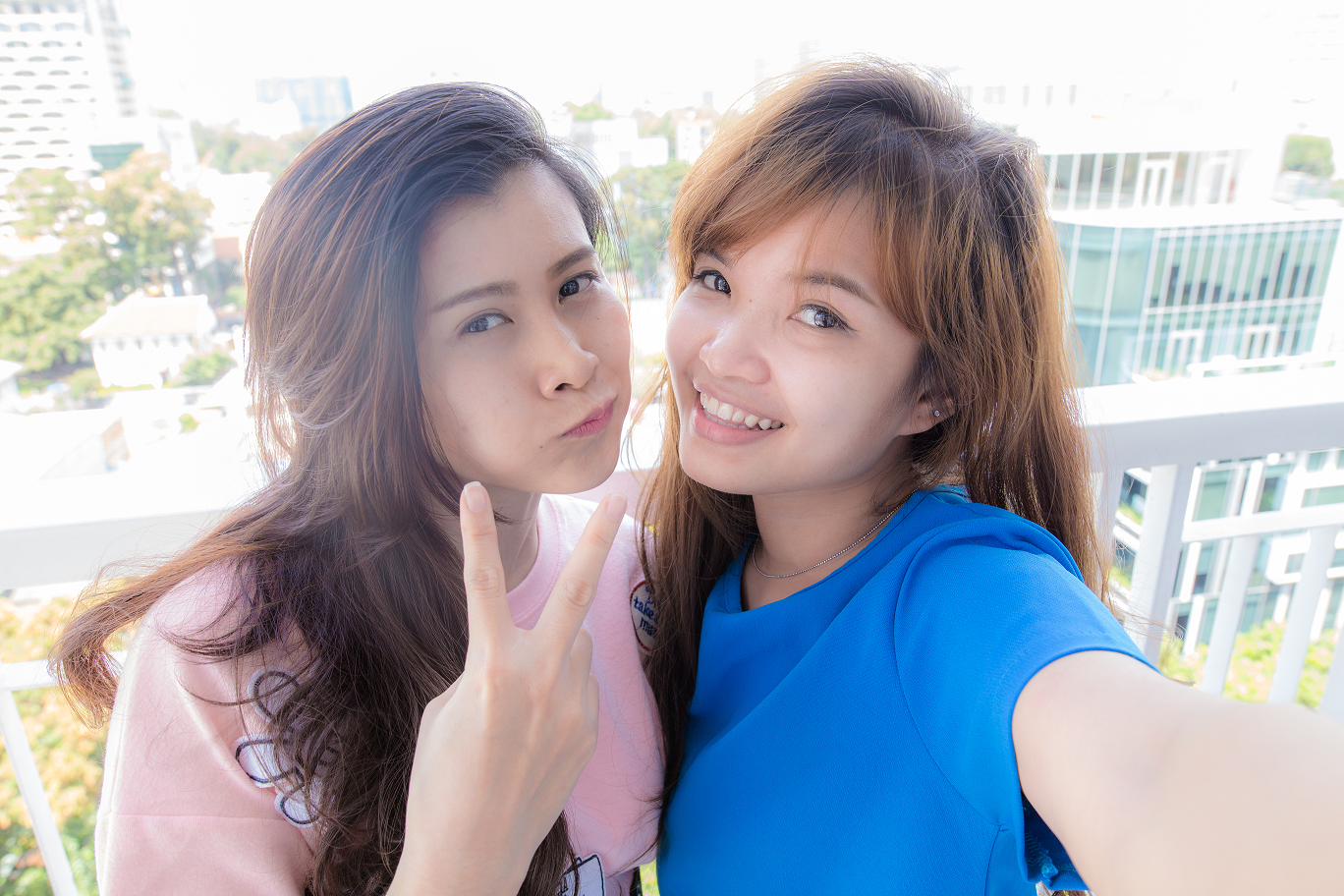 Bi quyet selfie tuyet dep cho ban gai hinh anh