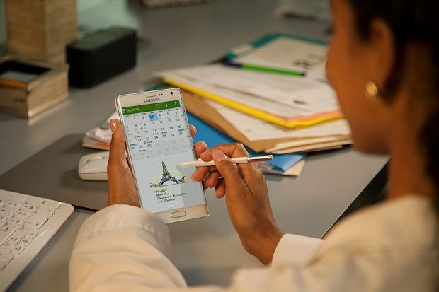 Galaxy Note 4 có cài sẵn ứng dụng S Planner để hỗ trợ cho bạn lên lịch trình cho chuyến đi thuận lợi.