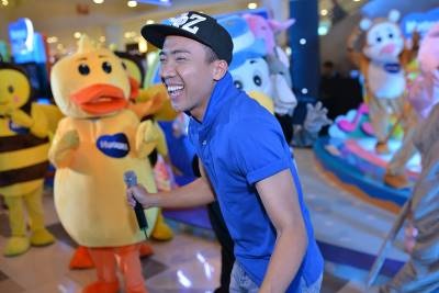 Chưa từng có vũ điệu nào làm chú Trấn Thành cười “đã” thế này đâu!