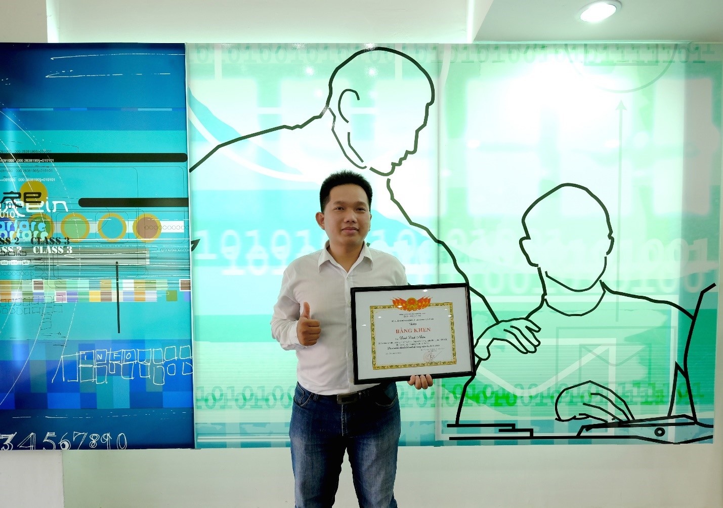 Đinh Đình Nhân - Sinh viên Việt Nam đầu tiên đạt chững chỉ bảo mật GISF của học viện SAN (Mỹ)