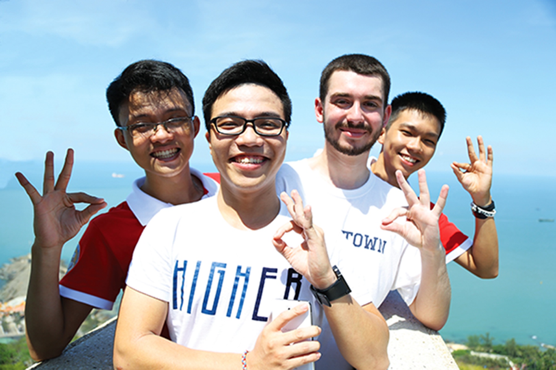 Sinh viên UEF giao lưu quốc tế thường xuyên để rèn luyện kỹ năng và ngoại ngữ