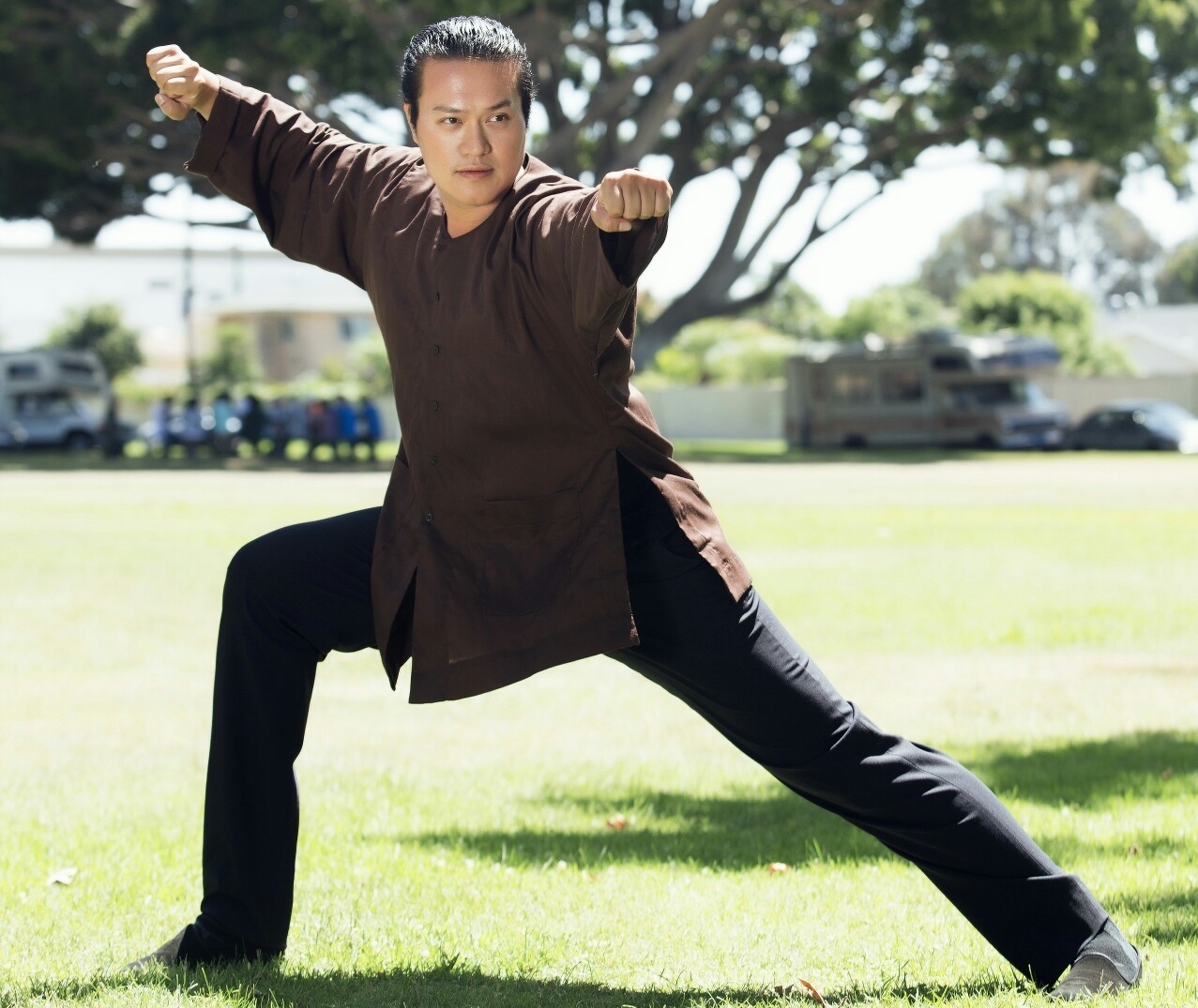 Ong bau Minh Chanh khoe kha nang vo thuat Kungfu hinh anh