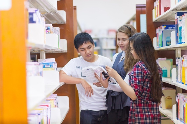 Tiếng Anh là ngôn ngữ chính trong dạy và học tại UEF.