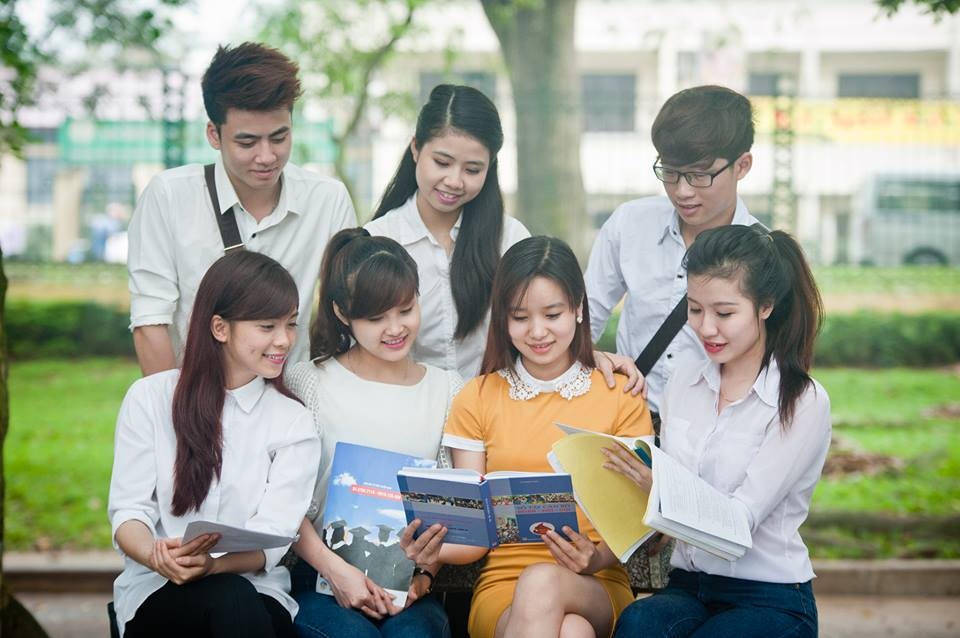 DH Phuong Dong xet tuyen dau vao theo ket qua thi va hoc ba hinh anh