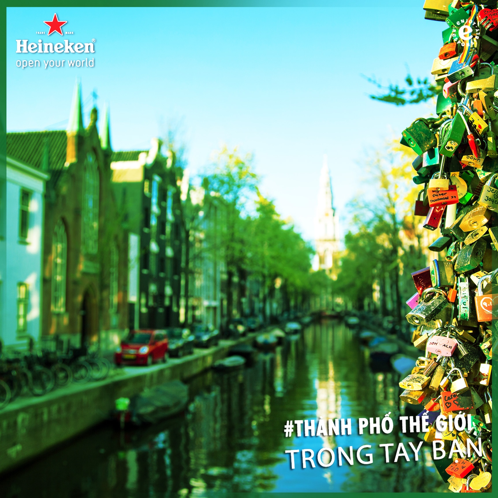 Cây cầu Love Locks Bridge – biểu tượng cho tình yêu bất diệt ở Amsterdam