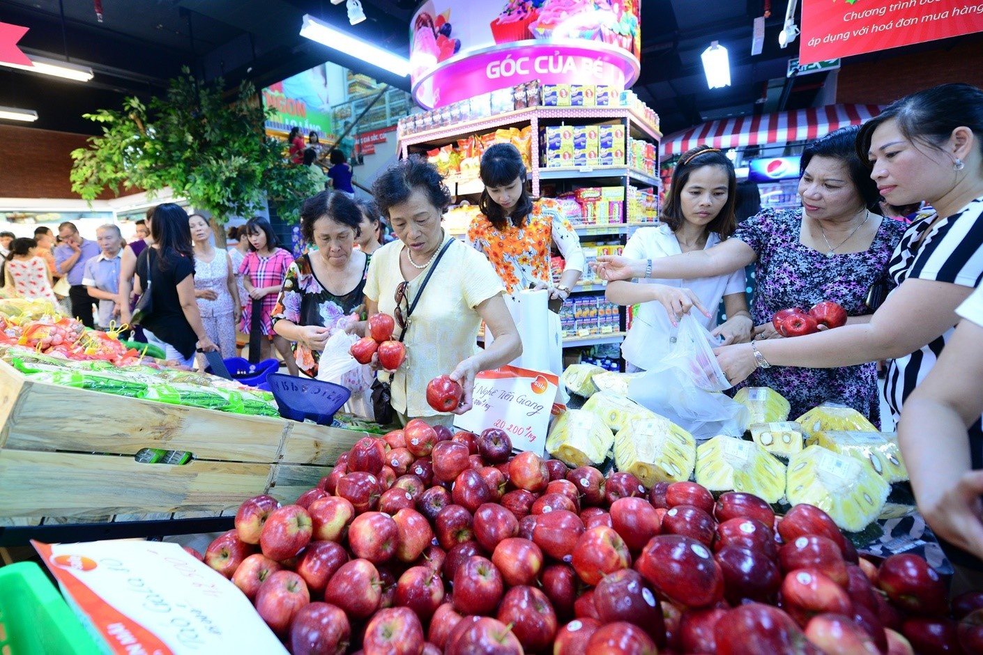 Thành lập vào năm 1979, với hơn 30 năm trưởng thành và phát triển, công ty cổ phần Intimex Việt Nam tự hào giới thiệu đến người dân trong quận Cầu Giấy, đặc biệt là khu vực đường Lạc Long Quân siêu thị hiện đại thứ 12 của mình trên toàn quốc.