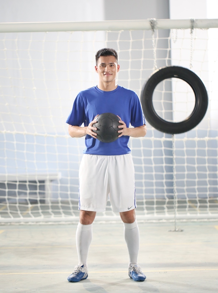 Công Vinh khoác áo xanh và mang số mấy? Rất khó để khẳng định ngay tại thời điểm này..