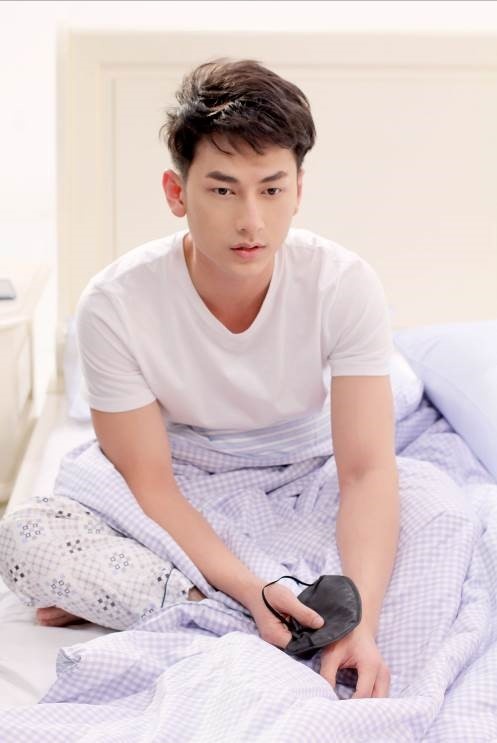  Mỗi ngày, Isaac phải thực hiện nhiều đầu việc khác nhau với cường độ cao.