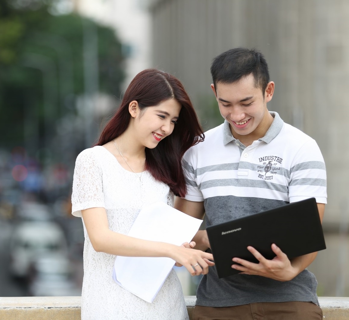 Ideapad 100 không thể thiếu trong hành trang của sinh viên.